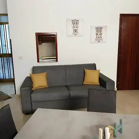 A Casa Di Dina *