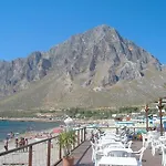 Lägenhet A Casa Di Dina